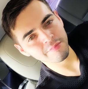 Meet your Posher, Luis